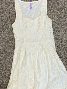 Juniors Cream Lace Dress